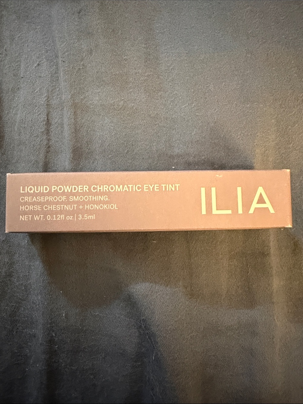 ILIA Liquid Powder Chromatic Eye Tint — Aura